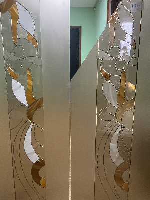 Реставрация и ремонт витражей.. 